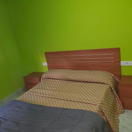 Hostal Europa Tarragona Luaran gambar