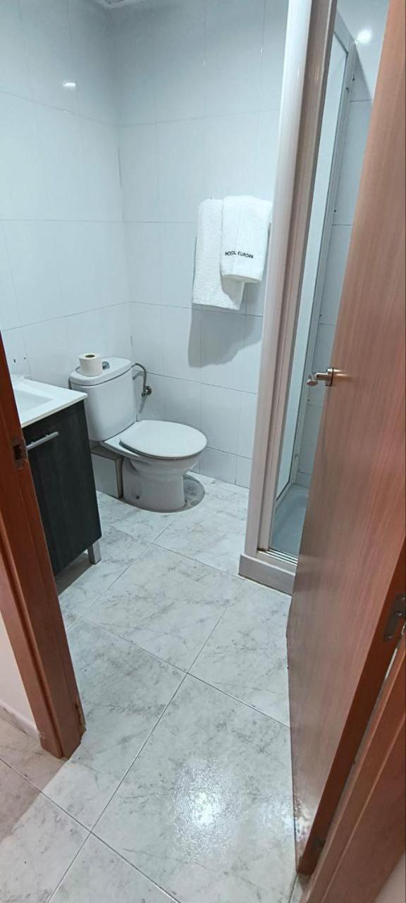 Hostal Europa Tarragona Luaran gambar
