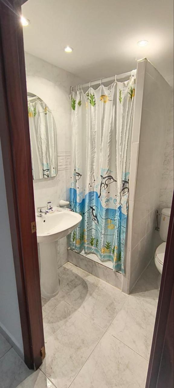 Hostal Europa Tarragona Luaran gambar